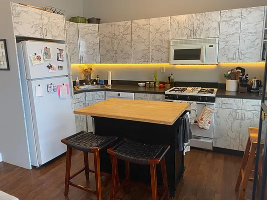 Rented by ONE Manhattan Real Estate | media 11