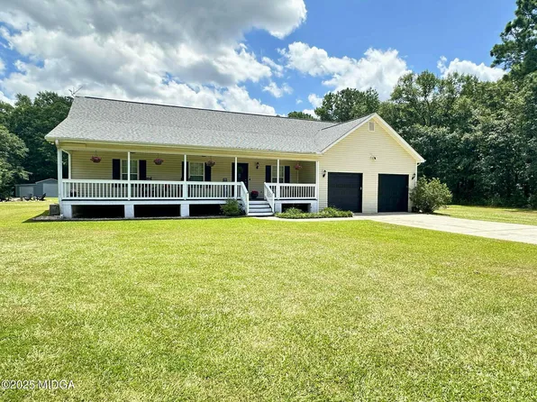 634 Old Perry Rd, Kathleen, GA 31047