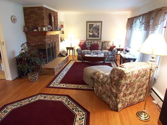 4th image of 1862 Dalton Rd