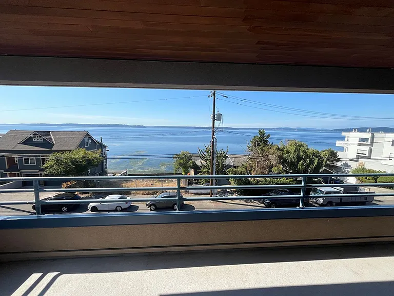 4208 Beach Drive — Photo 38