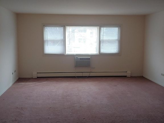 2nd image of 300 S Maple Ave APT C4