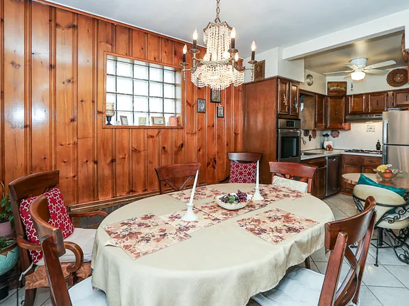 20-37 37th Street image 9 of 24