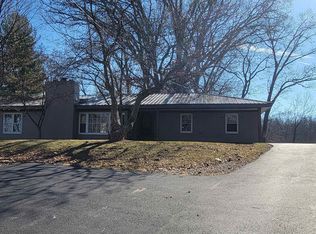 22167 Spring Creek Rd, Washington, IL 61571