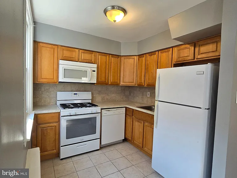 934 E Durard St #1 — Photo 8