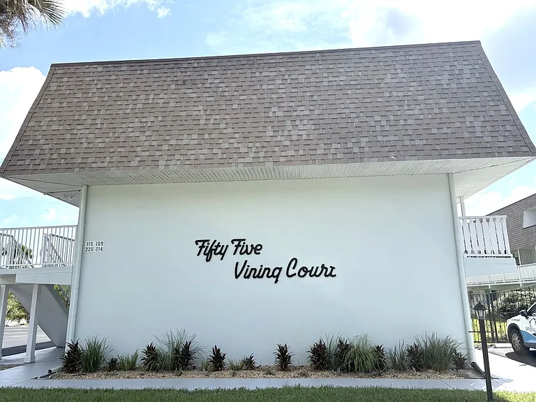 55 Vining Ct #114 — Photo 1