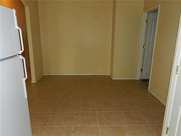 5th image of 8404 Mercury St