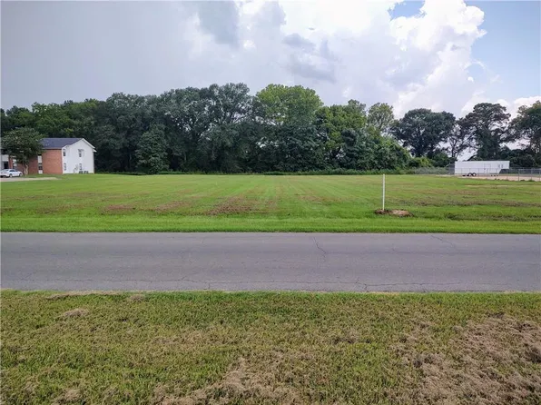 Hazel St, Natchitoches, LA 71457