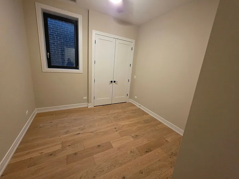 1203 W Augusta Blvd — Photo 13
