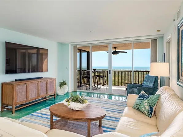 6825 Grenadier BLVD #1104, NAPLES, FL 34108