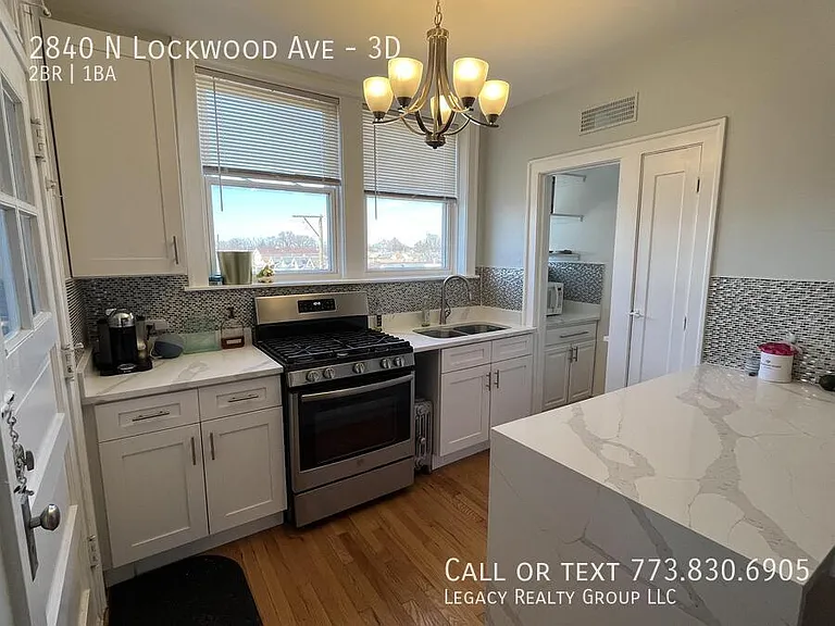 2840 N Lockwood Ave #3D — Photo 2