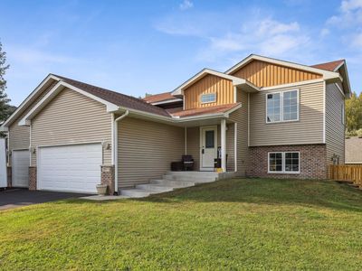 1077 243rd Cir NE, East Bethel, MN, 55005