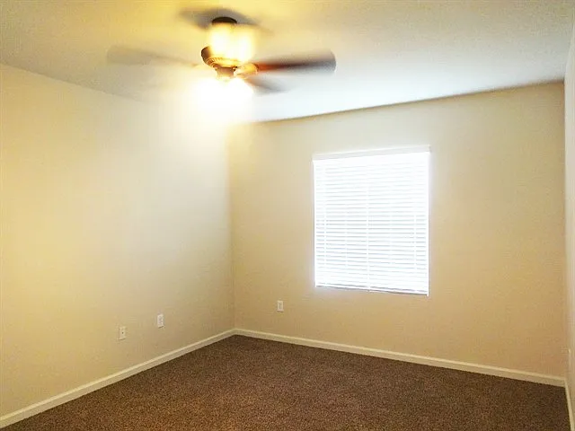 810 Dunkirk Ave NW — Photo 9
