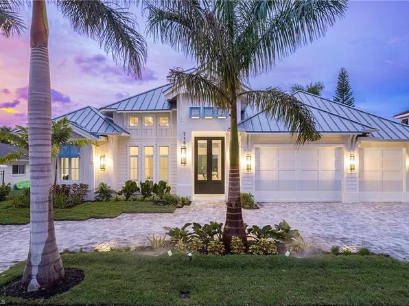 715 Harbour DR, NAPLES, FL 34103