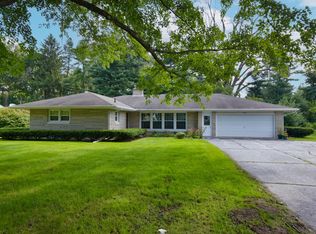 1019 Sassafras Ln, Niles, MI 49120