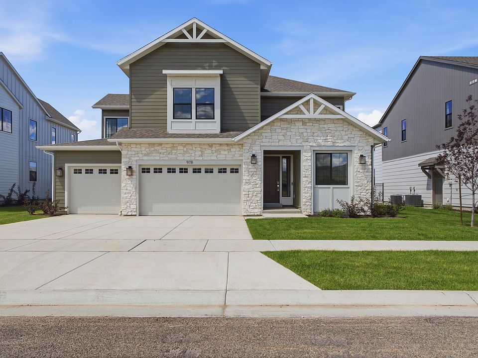 823 S Stones Throw Way