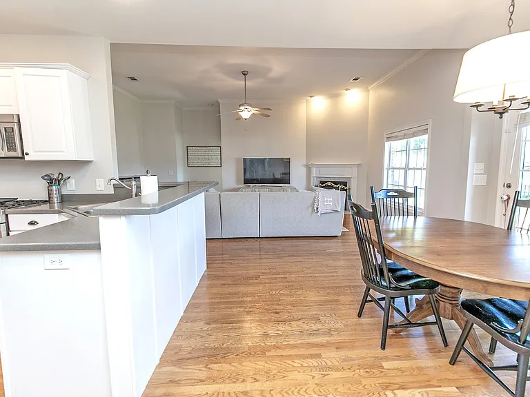 122 Buckhaven Dr — Photo 17