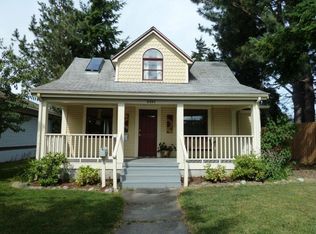 2221 Ellis St, Bellingham, WA 98225