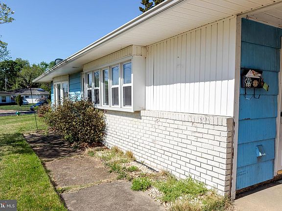 4th image of 29 Mercer Dr