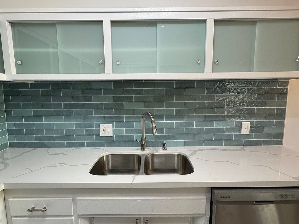 1st image of 11825 Laurelwood Dr APT 25
