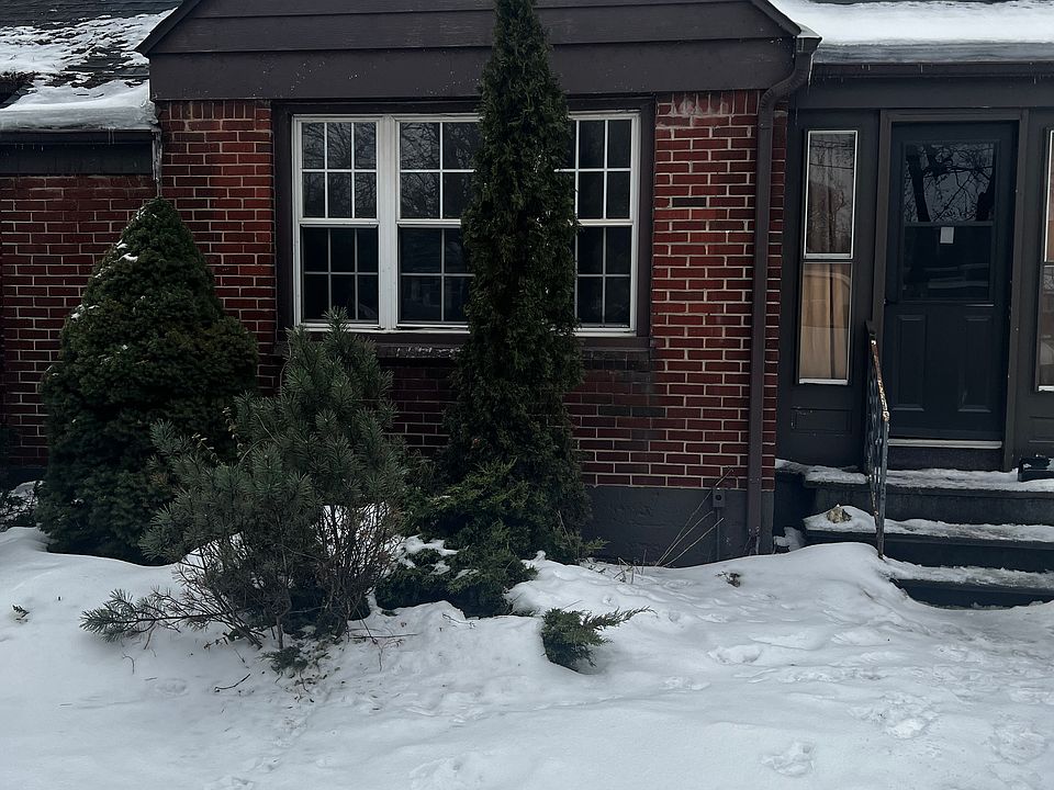 1st image of 205 Cleveland Dr #1