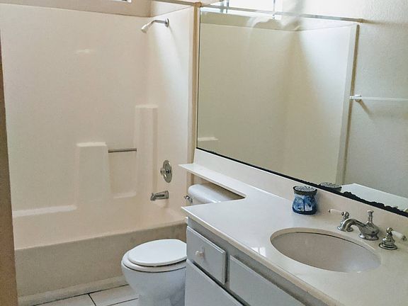 5th image of 1969 Ilex Ave APT 102