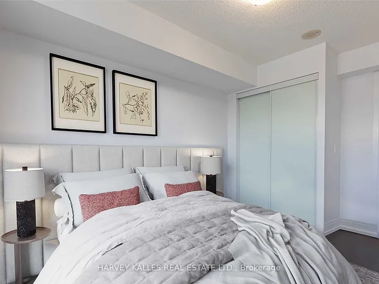255 Village Green Sq #1208 — Photo 8