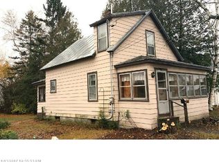 27 Parlin St, Skowhegan, ME 04976