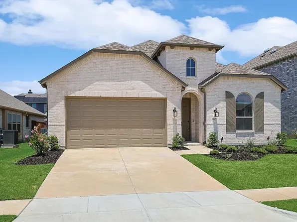 1417 Sumner St, Aubrey, TX 76227
