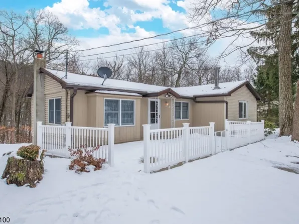 42 Papscoe Rd, West Milford Twp., NJ 07421