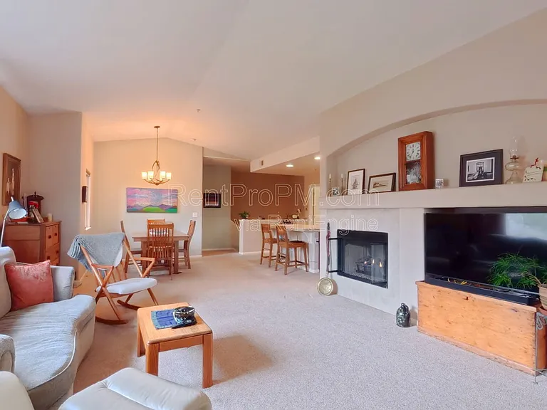 5002 Northern Lights Dr #I — Photo 5