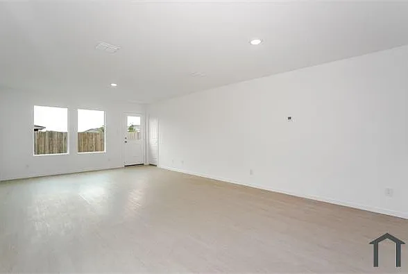 1419 Merlin Bluff St — Photo 7