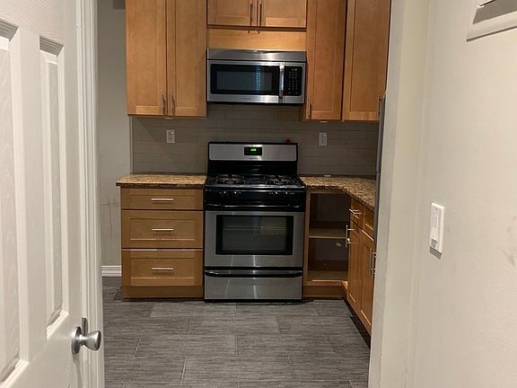 4th image of 98-10 Metropolitan Ave #2