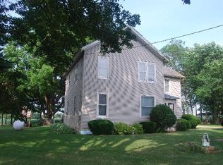 1988 Sugar Grove Rd, Dixon, IL 61021