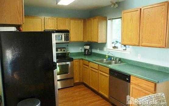 2nd image of 9054 Forest Dr