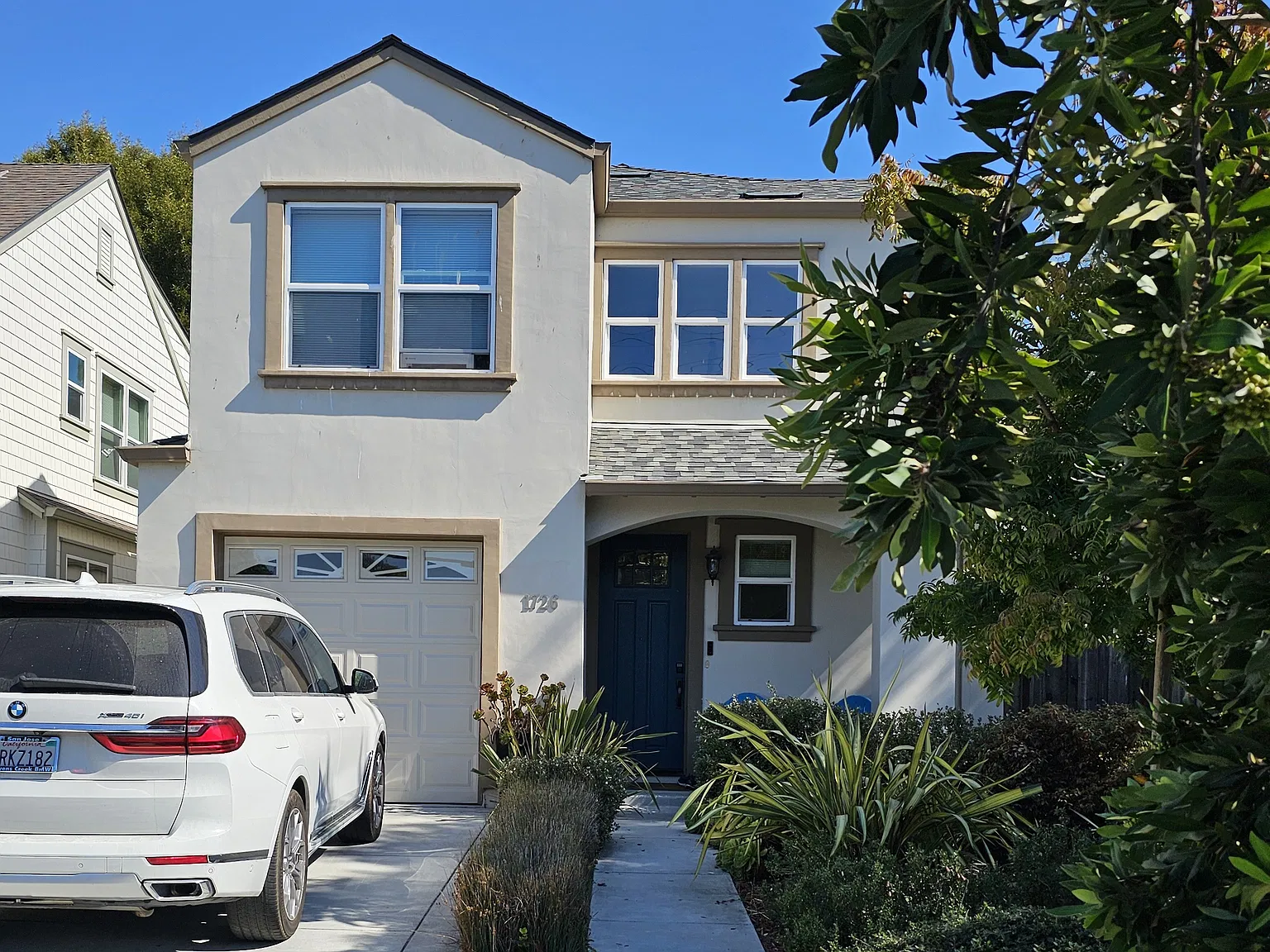 4 bed, 2.5 bath, $4,900 — Photo 1