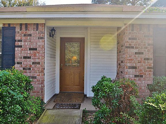 2nd image of 169 Greenbriar Dr