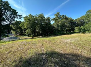 E 322nd Rd, Grove, OK 74344