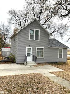 606 W Olive St, Graettinger, IA, 51342