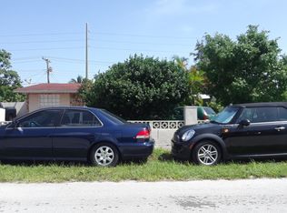 4945 NW 182nd St, Miami Gardens, FL 33055