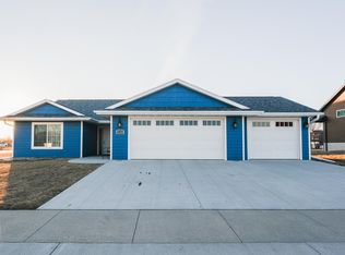 2704 Union Ave, Spirit Lake, IA 51360
