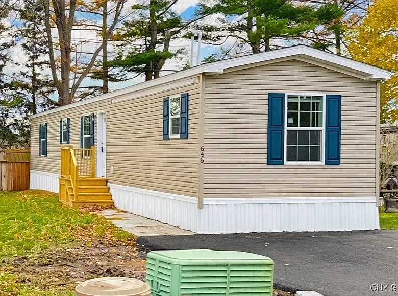 645 Kilkenny Dr photo 1