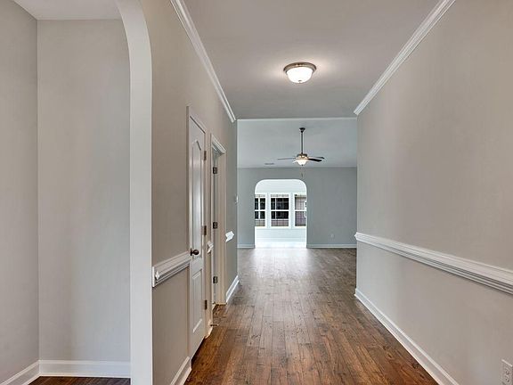 1929 Pine Cone Lane-3 Compressed