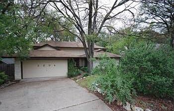 1st image of 3004 Lakeside Dr