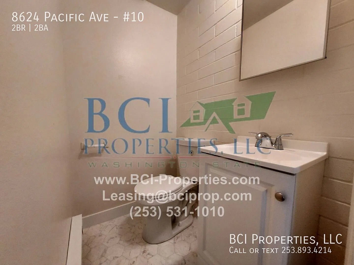 Beautiful, Remodeled 2 Bedroom Townhome Available Now! — Photo 4