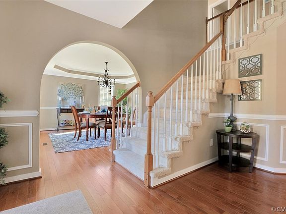 4th image of 11000 Vogel Ct