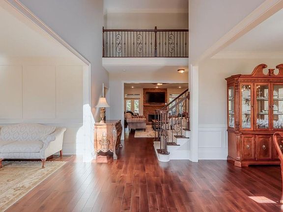 2nd image of 3075 Bellingrath Blvd
