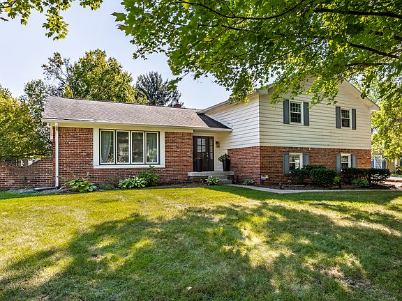 2nd image of 8923 Spicewood Ct