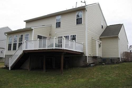 4th image of 5907 Raymond Ave