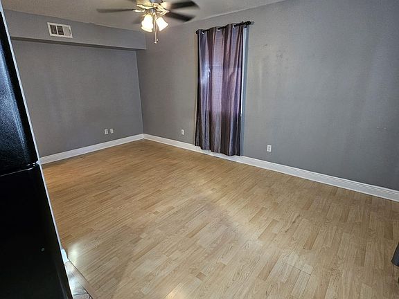 3rd image of 1215 Josephine St #4