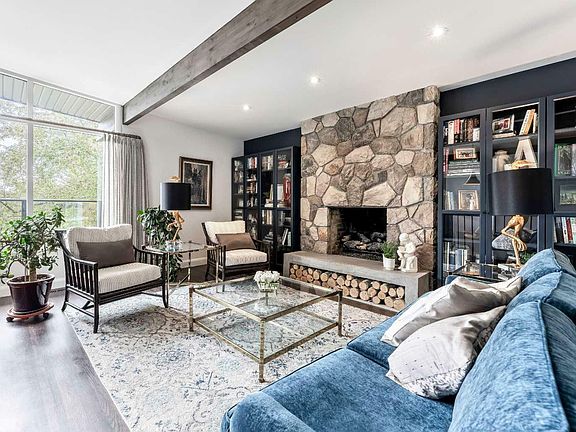 5th image of 2328 Uxbridge Dr NW